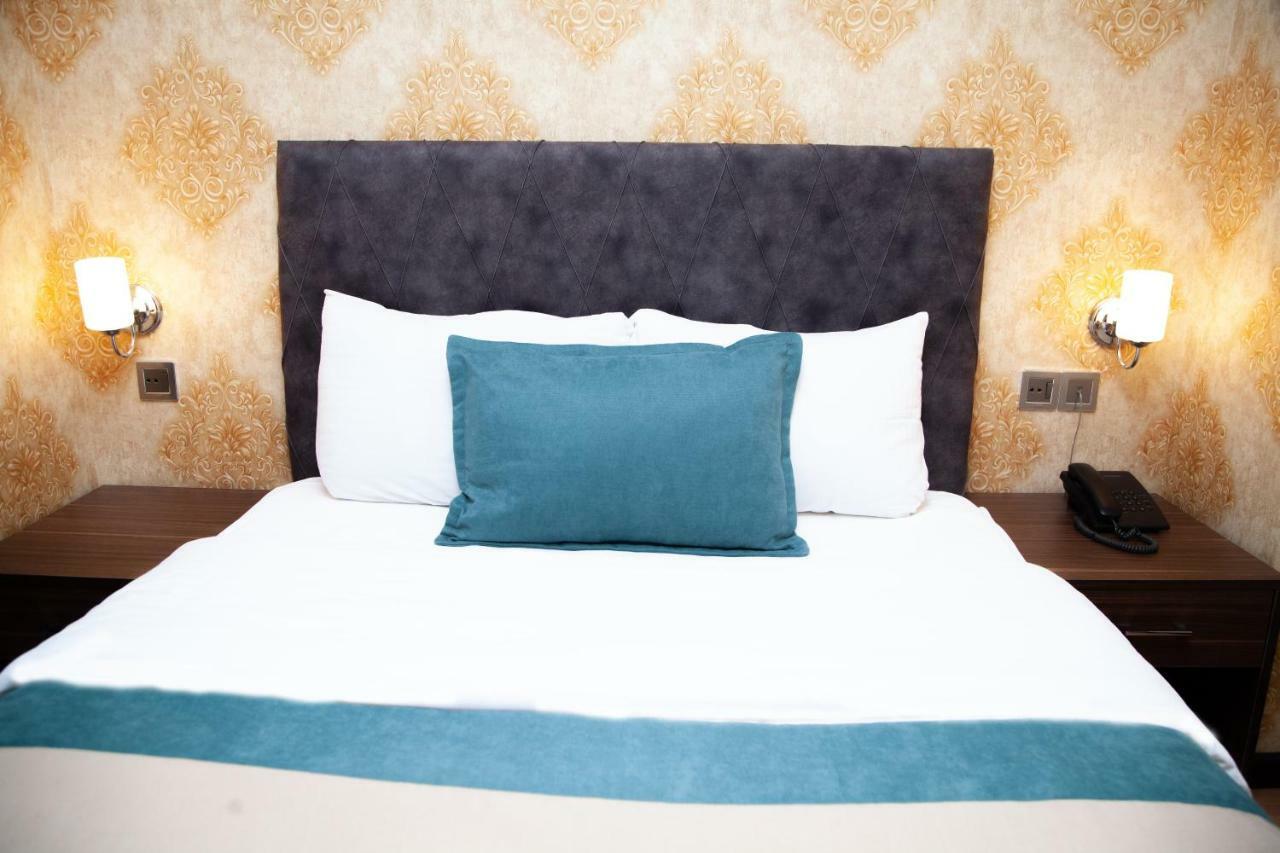 Nemi Baku Center Hotel Kültér fotó